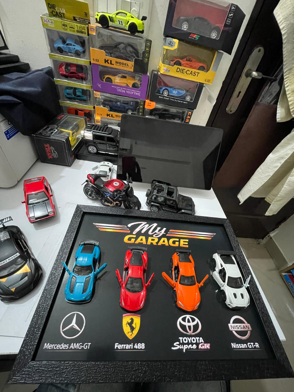 My Garage with 4 Cars 3D Frames